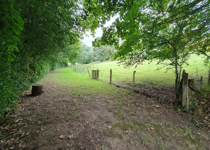 Holiday home Ferme 16 Pers Calme Et Nature A Clecy